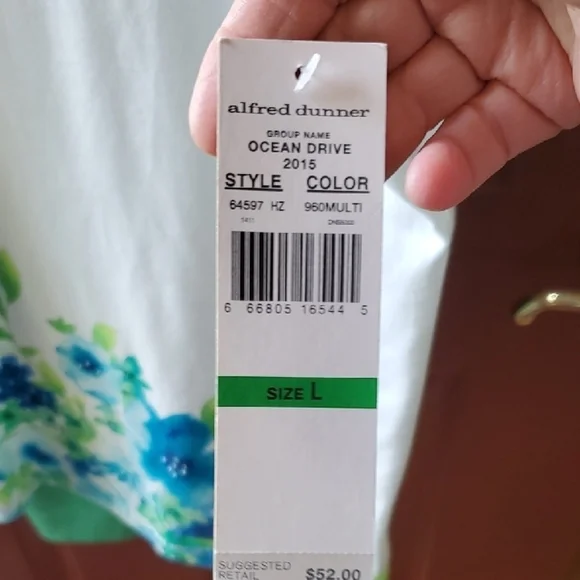 Alfred Dunner Floral Top LARGE & Green Classic Capris Size 10 - Picture 3 of 9